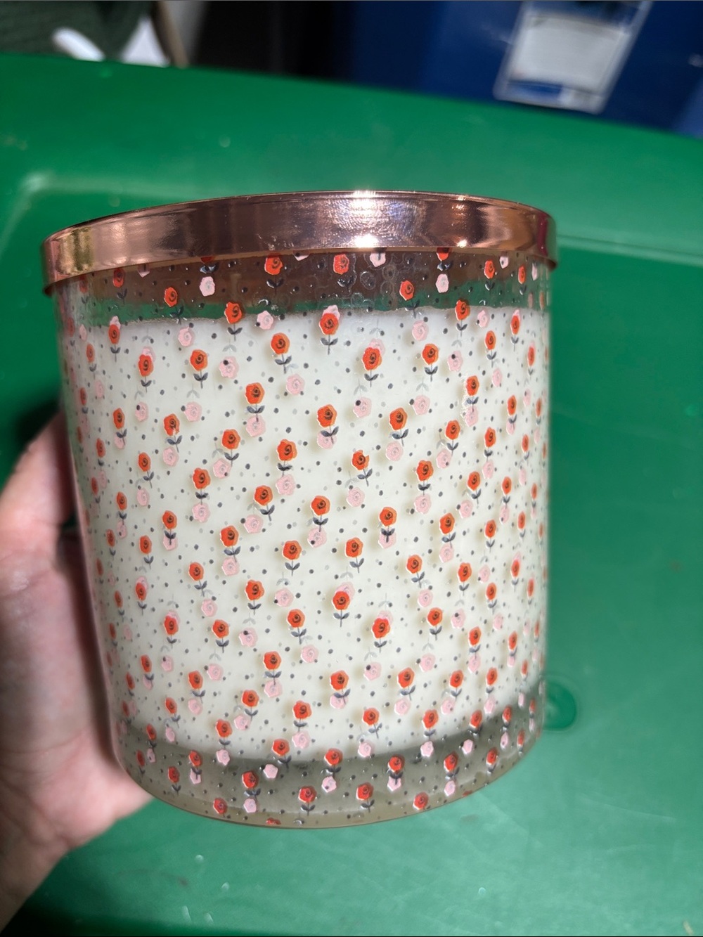 3 wick candle